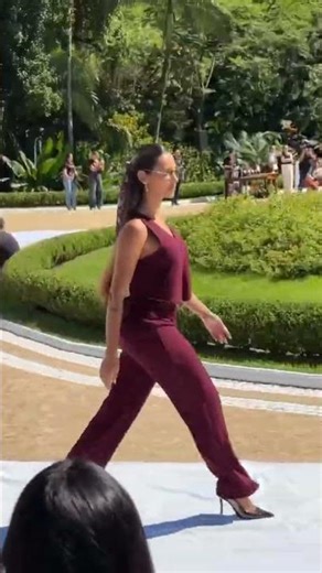 desfile de moda ✨✨✨✨✨