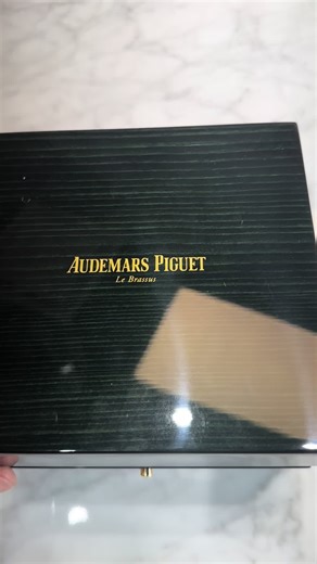 New arrival @JS Jewelers. Audemars Piguet Royal Oak reference 26331ST with the blue dial. DM me to Buy~Sell~Trade