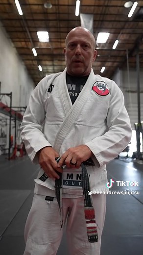 How to Properly Tie Your Jiu Jitsu Belt