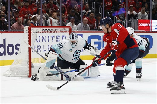 Goaltender Matt Murray Makes First Start With Seattle Kraken in Loss to Washington Capitals