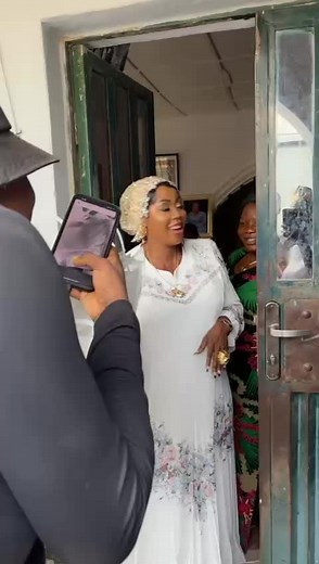 Mama glorious (@mamaglorious8)’s videos with original sound - ARIKEGOLD transporter 🥇🪙🛳️