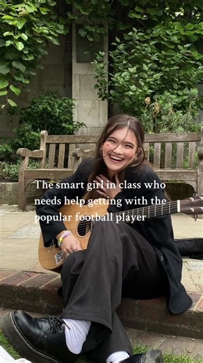 Meant to be🥰 #ellekennedyhockyromance #sportsromancebook #books #ku #offcampusseries #hockeybookrecs #booktok #spicyromancebooks #fakedatingtrope #thedeal #garrettgraham #hannahwells