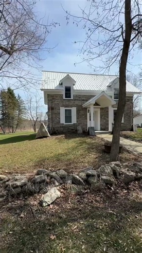 1835 stone farmhouse in Northern New York. ￼#antiquehome #stonework