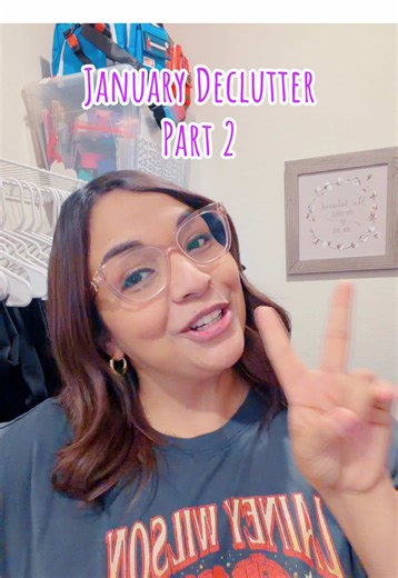 Part TWO of our January Challenge of decluttering 496 ITEMS! Today is day 6 and we are letting go of 81 ITEMS! Only day 6, and I definitely finding this more and more challenging! But I am up for the task! How are you doing with this challenge? #declutter #cleaning #organizedhome #newyeargoals #fyp