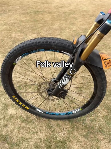 @jackk | folk valley invert color