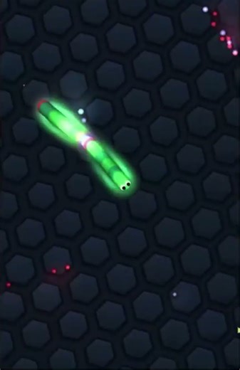 i went through the edge! #edge #slitherin #slitherioshorts