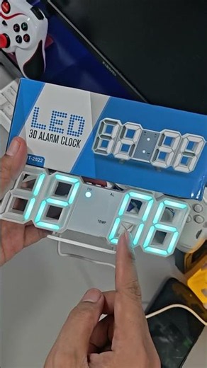 Aesthetic digital clock