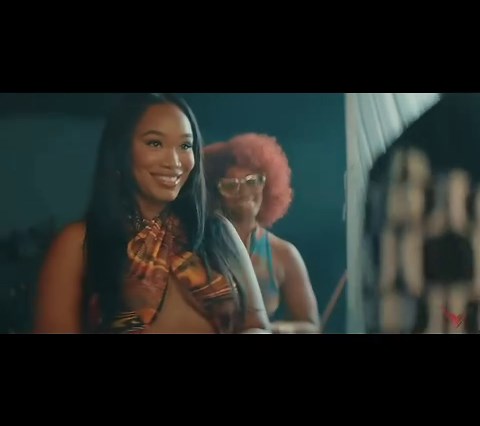 LisaRaye McCoy on Instagram: "4 days.........You dont want to miss this. It's definitely been a while since my boy @tyrese released and I can't wait to check out.#wildflower #tyrese #breakfastclub #1992."