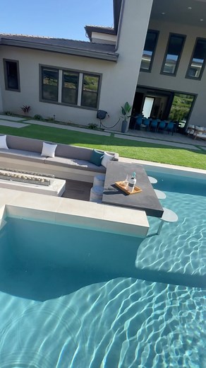 Would you add this sunken fire pit feature to your luxury backyard design? 🤔🙌🏼🔥 📩 Ready for a makeover of your own? DM us to schedule a free consultation call to talk about what’s possible for your exterior. For even more inspiration, subscribe to our weekly newsletter. You’ll get exclusive access to updates on our latest jobs, design ideas, and tips to help you plan your backyard transformation. Link in our bio to add your name to the list 🔗 #firepit #firepitdesign #sunkenfirepit #sunkens