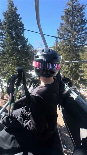 Ever Played Rock Paper Scissors On A Lift? #skiing #parkcity #snowboarding