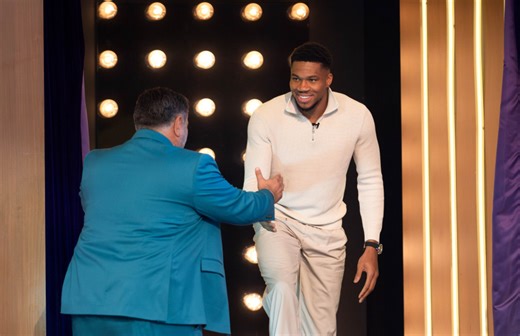 Γιάννης Αντετοκούνμπο: Αποκλειστική συνέντευξη στον Γρηγόρη Αρναούτογλου