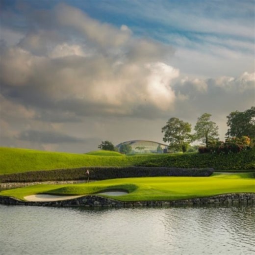 Tee off at these 16 best golf courses in Singapore
