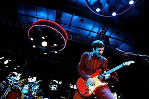 Why (and How) We Should Learn John Frusciante’s Guitar Habits