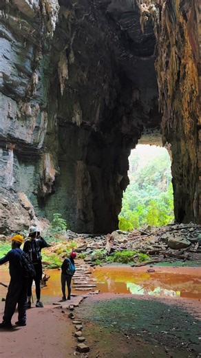 Trilha e Caverna: Paisagens da Natureza de Tirar o Fôlego