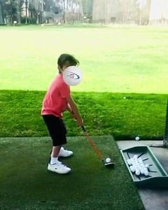 Robbie's son Charlie: Is a champion growing up here? ⛳ @aydafieldwilliams --- @robbiewilliams #proudpapa AWxx | Robbie Williams • The Unforgettable Concert