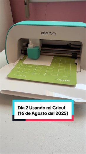 Día 2 usando mi Cricut #TallerdeMoños #glo🎀 #Moñologa Como funciona la Cricut Joy. Cómo usar la Cricut Joy en Moños.