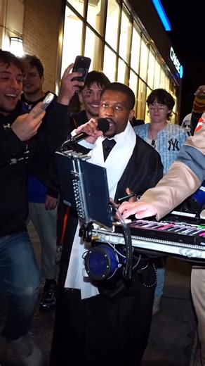 ariathome on Instagram: "We started this stream super late so it would go past midnight, which was my bday. Turning 26 in the midst of all this chaos was such a blast 😂 These dudes @dr1p_s1nd1cat3 @mark_mars_ brought it to the next level too and got the whole block jumping!! If anyone recognizes the 3rd rapper pls tag him 🙏"