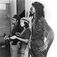 Letra de Sponji Reggae - Black Uhuru