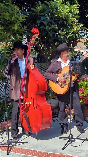 Gabino Barrera y los Norteños con Sax en Vivo