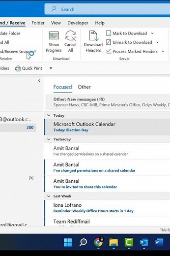 Why is Outlook Working Offline?
