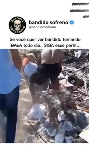 Bandido sofreno ☠️ on Instagram: "日本利用压电瓷砖将脚步转化为电能。这些瓷砖捕捉来自你脚步的动能。当你行走时，你的重量和动作会对瓷砖产生压力。瓷砖会轻微弯曲，从而产生机械应力。瓷砖内部的压电材料将这种应力转化为电能。每一步都会产生少量电荷而数百万步结合在一起就能产生足够的电力来驱动LEDF、数学显果屏和传感器。 eal 在像涩谷车站这样繁忙的地方，每天大约有240万个脚步为这一系统作出贡献。这些电能可以被储存或立即使用从而减少对传统电力来源的依赖，并支持可持续的城市基础设施。这种方法将日常运动转化为实用的可再生能源。#日本#知识＃事实#你知道吗#推荐#科技创新井历史技术实验井热门"