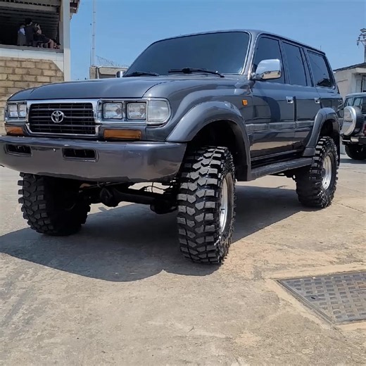 Mi Capy: Toyota Autana Lancruiser 4x4 offroad 4WD