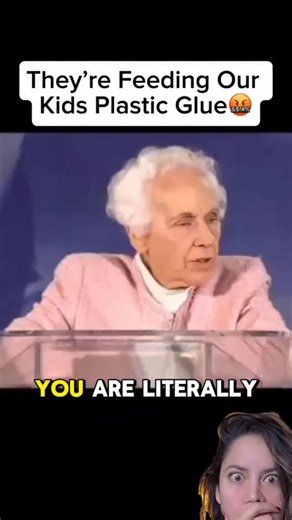 Danica on Instagram: "Ultra-processed foods are not just unhealthy… they’re engineered to make you sick. And you’ve probably eaten them today without realizing it. Here’s why I stopped buying them ⬇️ (And what I do instead to detox the damage.) 🚨 Ultra-processed = fake food. They’re loaded with additives, preservatives, emulsifiers, and seed oils (this is what’s being manufactured in the video). Designed in labs to override your brain, hijack your hunger, and wreck your gut. The result? 🚫 Infl