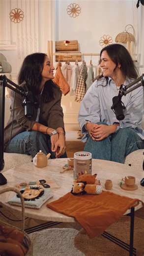 Laetitia THOMAS on Instagram: "Tea Time with Mum Interview et discussion entre amies, mamans de 4 merveilleux enfants. Est-ce qu’on en demande pas trop aux mamans ? Qu’est-ce qui te manque depuis que tu es maman ? » #MummyLife #interwiew #mumlife échange mum témoignage"