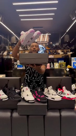 185 reactions · 20 comments | Black friday sales Jordan Retro 4 pink oreo  Sizes 3 to 6 R1199 each ☎️067 207 3811 or 074 487 5005 to order on WhatsApp | Jayjaysneakers | Facebook