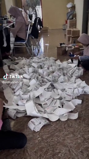 Organizing Receipts: Tips for Managing Your Office Space