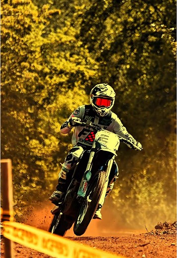 Next-Level Motocross Action in Stunning 4K