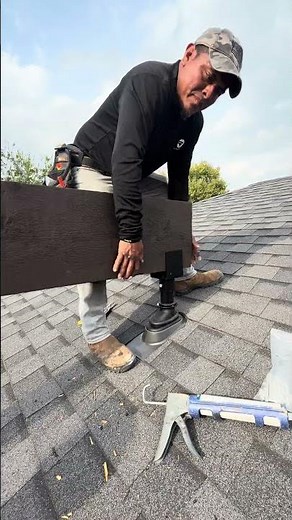 4x12x20 Western Red Cedar Header going up into the SkyLifts on this pergola! #pergola #patiocover