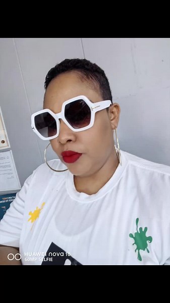 Bessie mama tshimo (@bessiebilanku)’s videos with Angisafuni Ngami - Nomakhosini