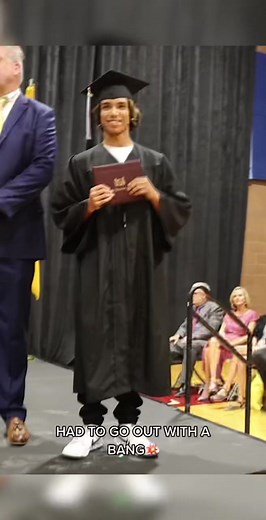Graduation was pretty sick…. #graduation #classof2022 #graduationwalk #backflip #graduationfail #graduate #sebbyclemens #confetticannon #2022graduate #2022graduation #fyp #viral