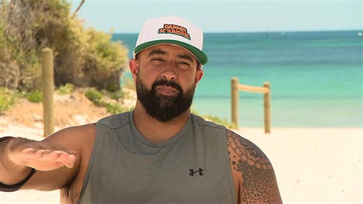 Diver pinned by great white shark survives
