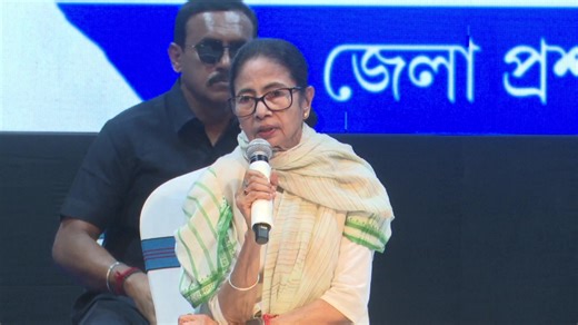 কোচবিহারে প্রশাসনিক পর্যালোচনা বৈঠক ও সরকারি পরিষেবা প্রদান অনুষ্ঠানে | Administrative review meeting and distribution of benefits in Cooch Behar | Mamata Banerjee