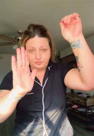 The Real Miss Kelley (@therealmisskelley_)’s videos with original sound - KJ.