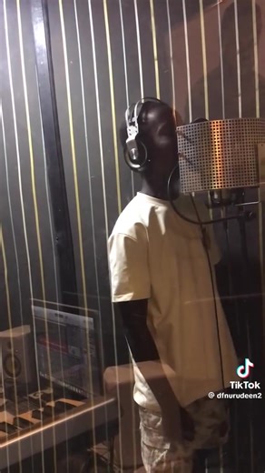 Yung Osama from Ghana 🇬🇭 wow 👌 🔥 Stonebwoy Shatta wale(shatta movement) SAMINI Try and mentor this guy . Sean Paul | Nyarkotv