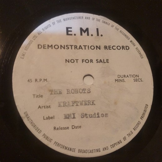 Kraftwerk - The Robots