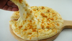 Can't get enough of this Super Yummy Garlic Cheese Sticks. | Savor Easy