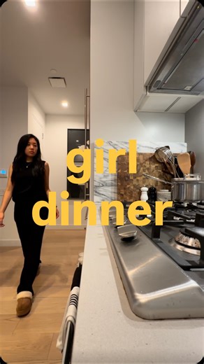 Ashley on Instagram: "girl dinner of the week: truffle (air-fried) fries 😮‍💨 grilled chicken fingers skinny chick fil a sauce sparkling (low sugar) watermelon lemonade 🍉🍋"