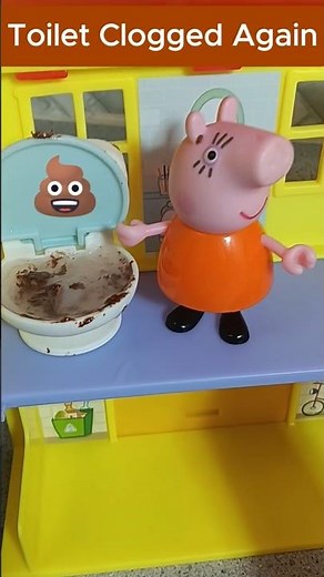 Daddy Pig Tries To Fix George’s Poop Disaster #peppapig