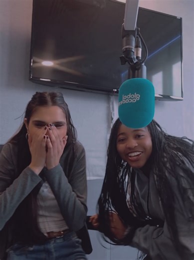 Understanding References in Communication