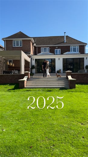 Robyn Elliott on Instagram: "True story that! #storytime #housereno"