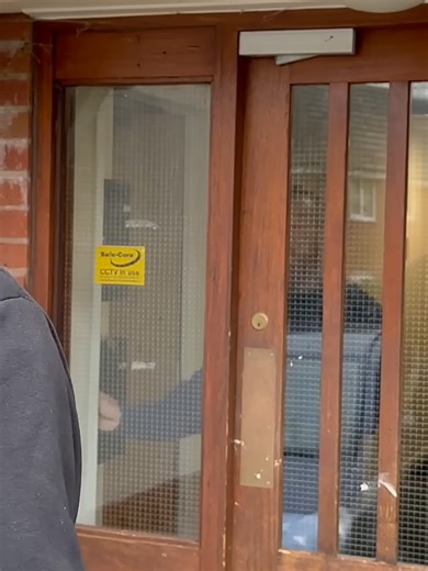 Repo Man fights on floor #RepoMan #repoman #fpy #repo #repocars #pranksvideos #cameranman