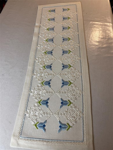 Vintage Hand Embroidered Table Runner - Etsy