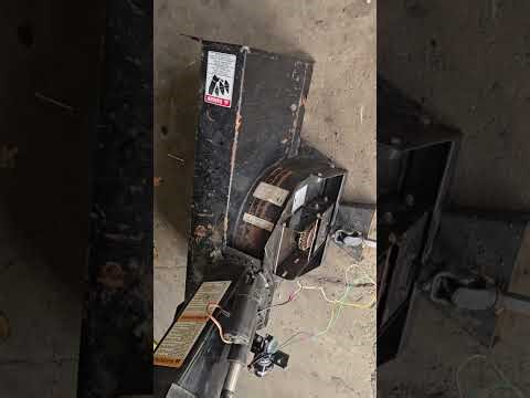 Troy-built gtx 16 hydro briggs & Stratton v twin w/snowblower attachment