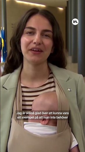 Romina Pourmokhtari tog med sig sin bebis till EU-mötet