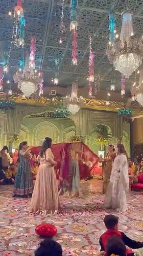 Jag Ghoomeya Bride & Groom dance | Pakistani Mehndi Dance 2025 #mehndidance #shorts #ytshorts