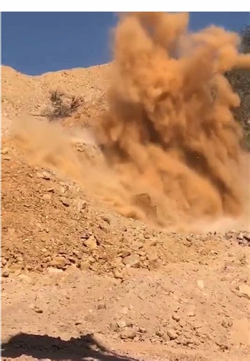 Gas Expansion Rock Breaking (@gas_blast_rock)’s videos with 原聲 - Gas Expansion Rock Breaking